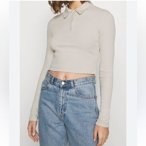 Weekday Crop Top Long Sleeve Collared Tee Size Medium